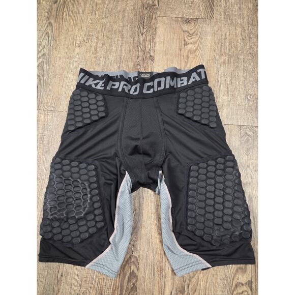 Nike Pro Combat Padded Shorts Mens M Black Football Compression 503318 - Picture 1 of 4